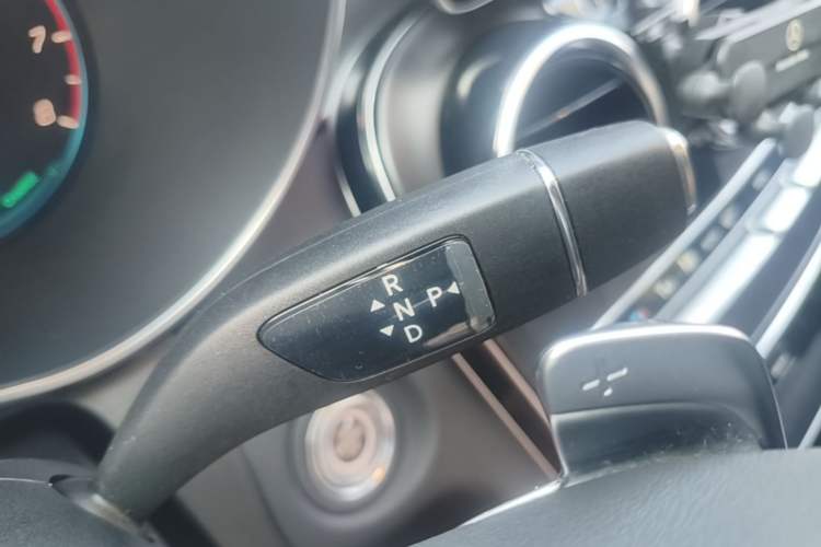 Used Mercedes-Benz C-Class 2021 C 260 L Sport Edition Gear Lever