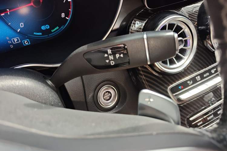 Used Mercedes-Benz C-Class 2021 C 260 Star Edition Gear Lever