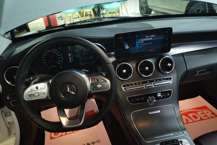 Used Mercedes-Benz C-Class 2021 C 260 L Sport Edition Star Collection Gear Lever