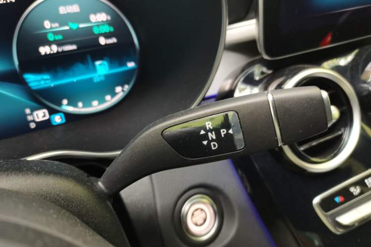 Used Mercedes-Benz C-Class 2021 C 260 Star Edition Gear Lever