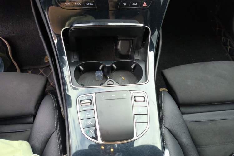 Used Mercedes-Benz C-Class 2021 C 260 Star Edition Gear Lever