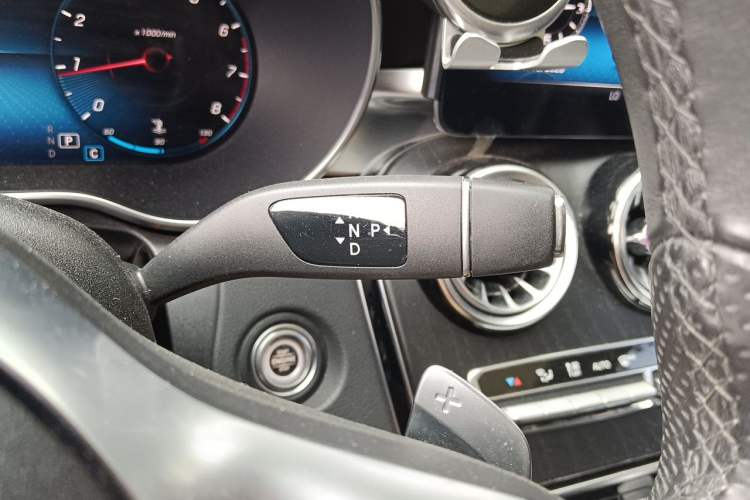 Used Mercedes-Benz C-Class 2021 C 200 L Fashion Edition Sport Version Gear Lever