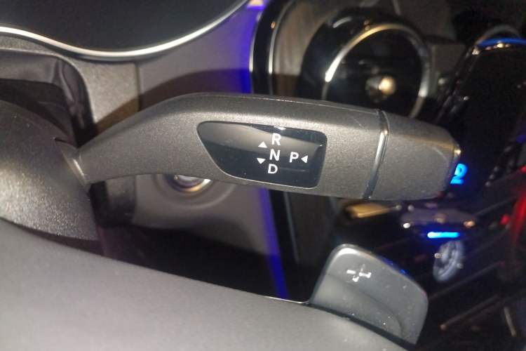 Used Mercedes-Benz C-Class 2021 C 260 L Sport Edition Star Collection Gear Lever