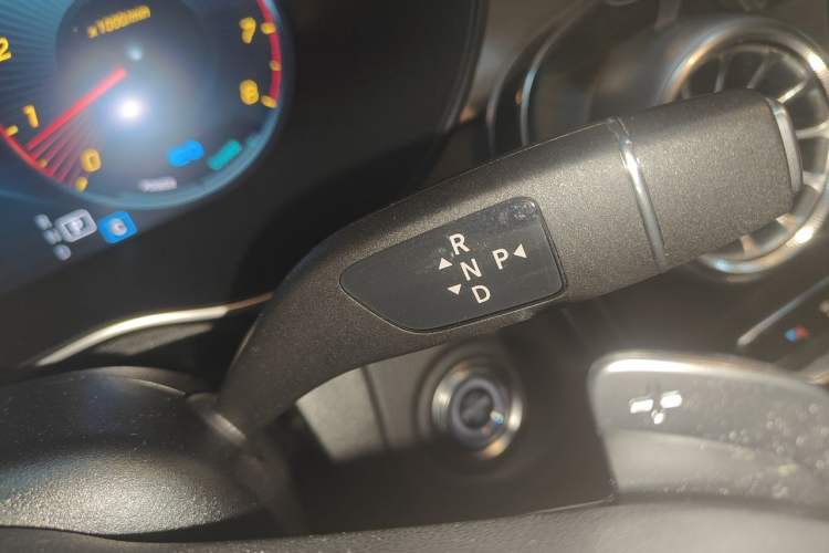 Used Mercedes-Benz C-Class 2021 C 260 Coupe Gear Lever