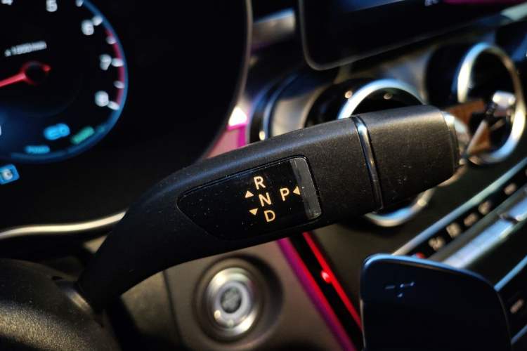 Used Mercedes-Benz C-Class 2021 C 260 L Sport Edition Star Collection Gear Lever