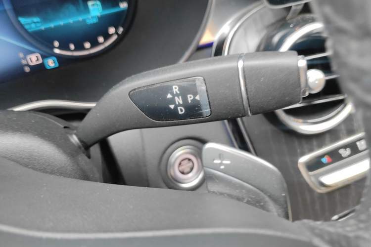 Used Mercedes-Benz C-Class 2021 C 200 L Fashion Edition Sport Version Gear Lever