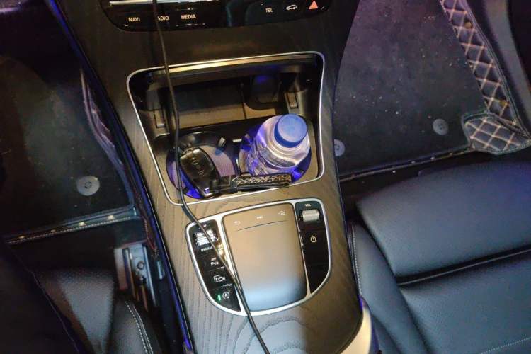 Used Mercedes-Benz C-Class 2021 C 200 L Fashion Edition Sport Version Gear Lever