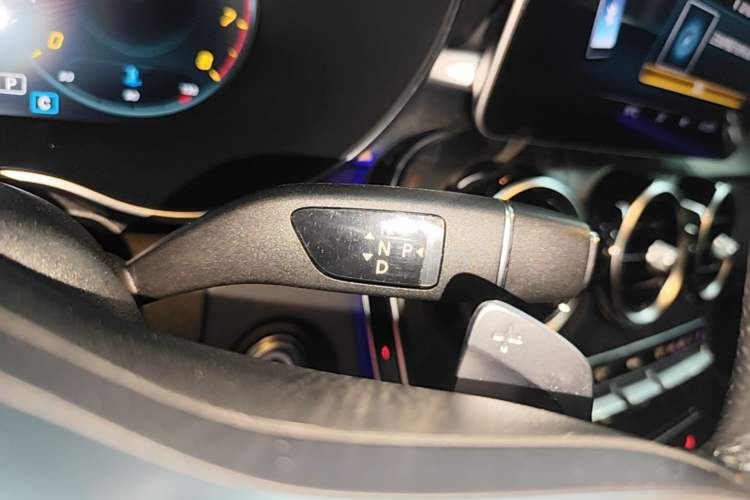 Used Mercedes-Benz C-Class 2021 C 200 L Fashion Edition Sport Version Gear Lever