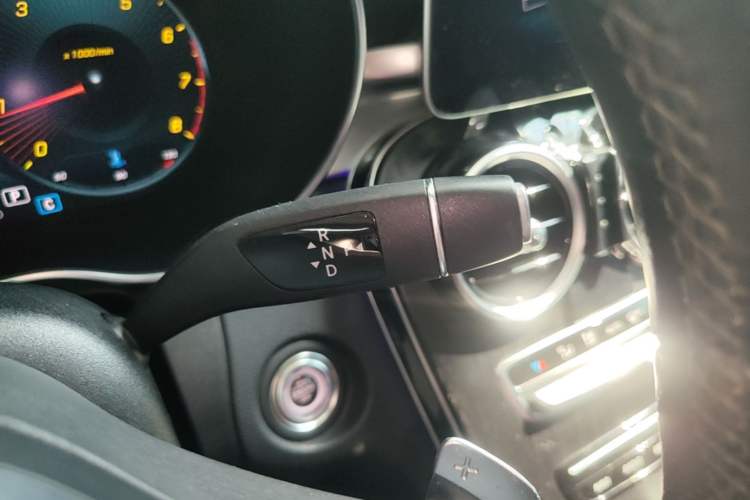 Used Mercedes-Benz C-Class 2021 C 200 L Fashion Edition Sport Version Gear Lever