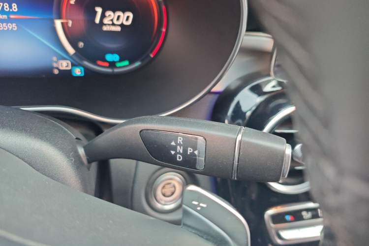 Used Mercedes-Benz C-Class 2021 C 260 Star Edition Gear Lever
