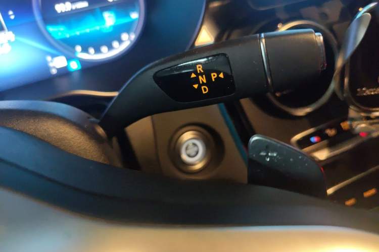 Used Mercedes-Benz C-Class 2021 C 260 L Sport Edition Star Collection Gear Lever