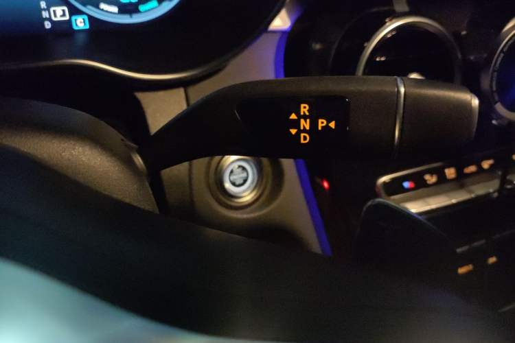 Used Mercedes-Benz C-Class 2021 C 260 Star Edition Gear Lever