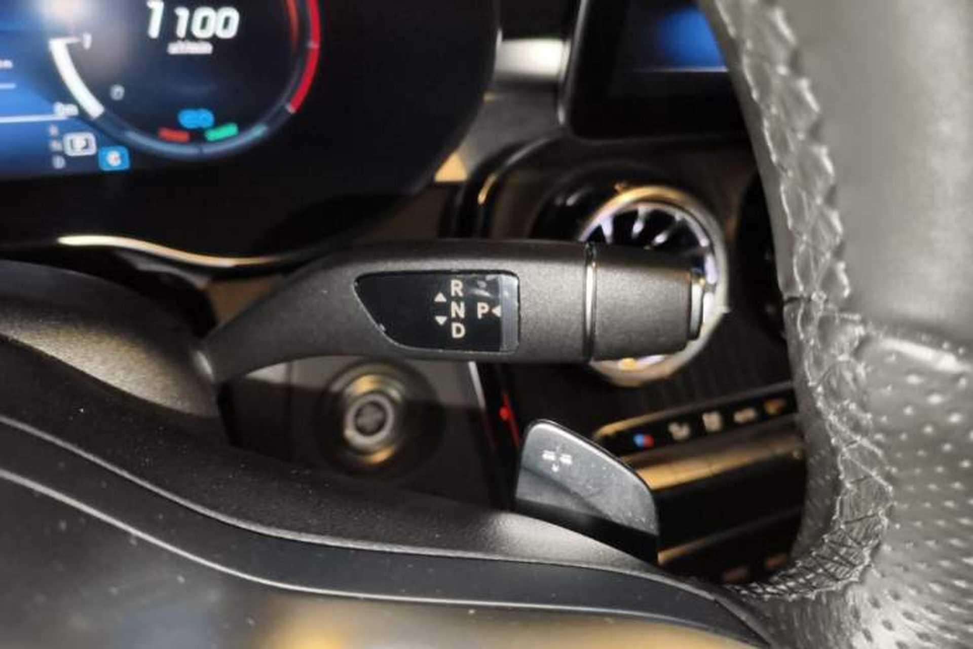 Used Mercedes-Benz C-Class 2021 C 260 L Sport Edition Star Collection Gear Lever