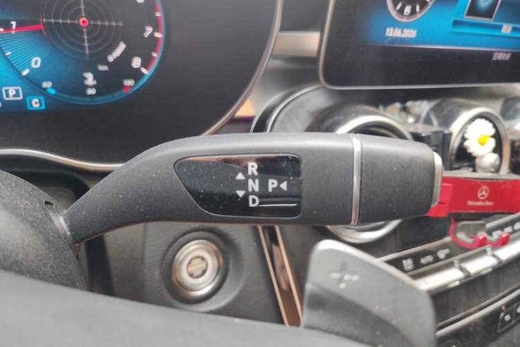 Used Mercedes-Benz C-Class 2021 C 200 L Fashion Edition Sport Version Gear Lever