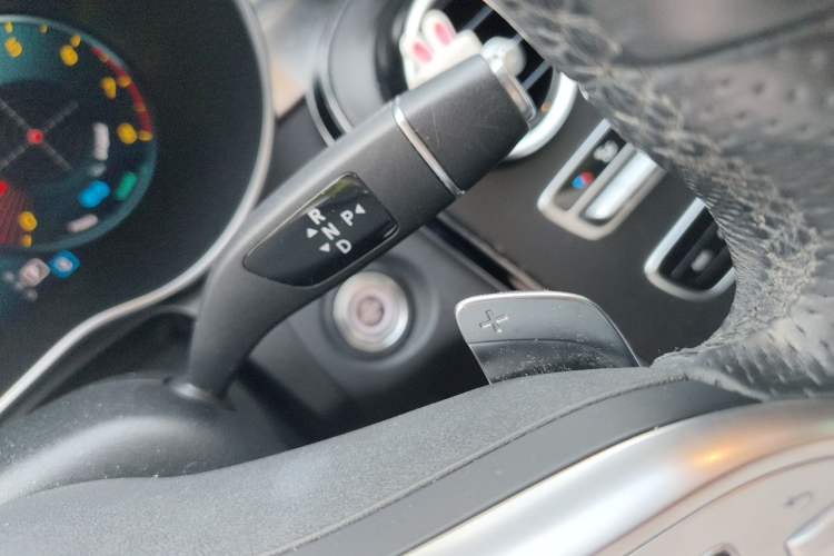 Used Mercedes-Benz C-Class 2021 C 260 L Sport Edition Star Collection Gear Lever