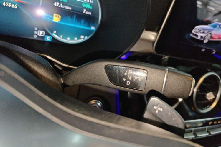 Used Mercedes-Benz C-Class 2021 C 260 Star Edition Gear Lever