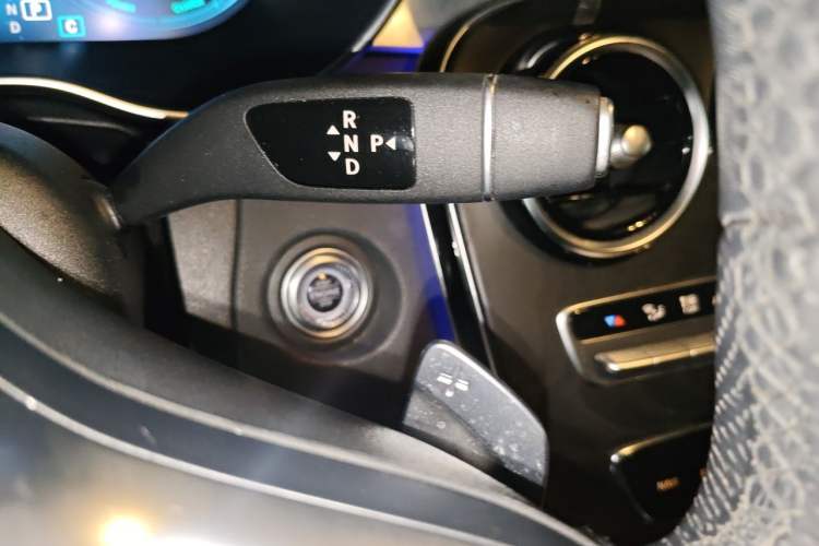 Used Mercedes-Benz C-Class 2021 C 260 L Sport Edition Star Collection Gear Lever