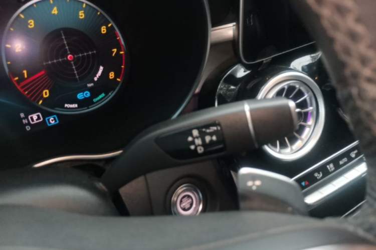 Used Mercedes-Benz C-Class 2021 C 260 Star Edition Gear Lever