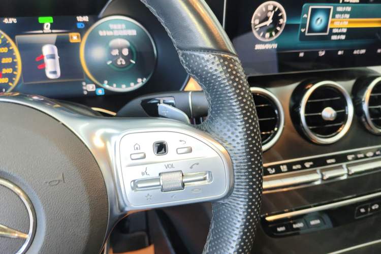 Used Mercedes-Benz C-Class 2021 C 260 L Sport Edition Gear Lever