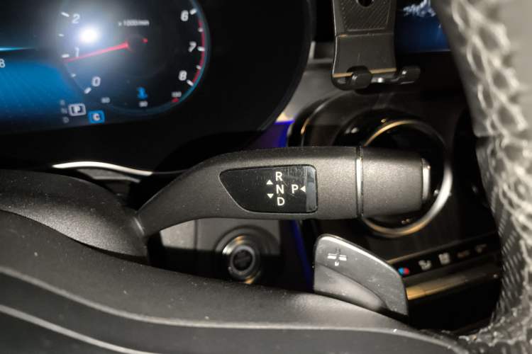 Used Mercedes-Benz C-Class 2021 C 200 L Fashion Edition Sport Version Gear Lever