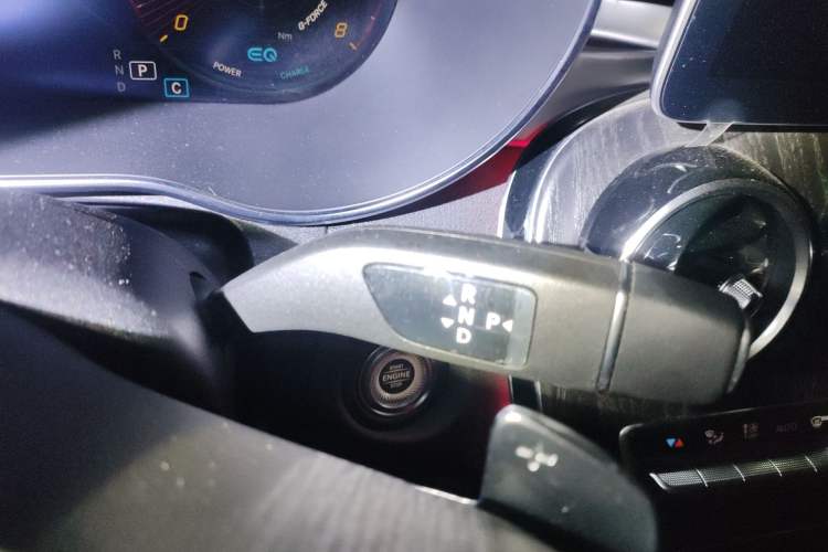 Used Mercedes-Benz C-Class 2021 C 260 L Sport Edition Star Collection Gear Lever