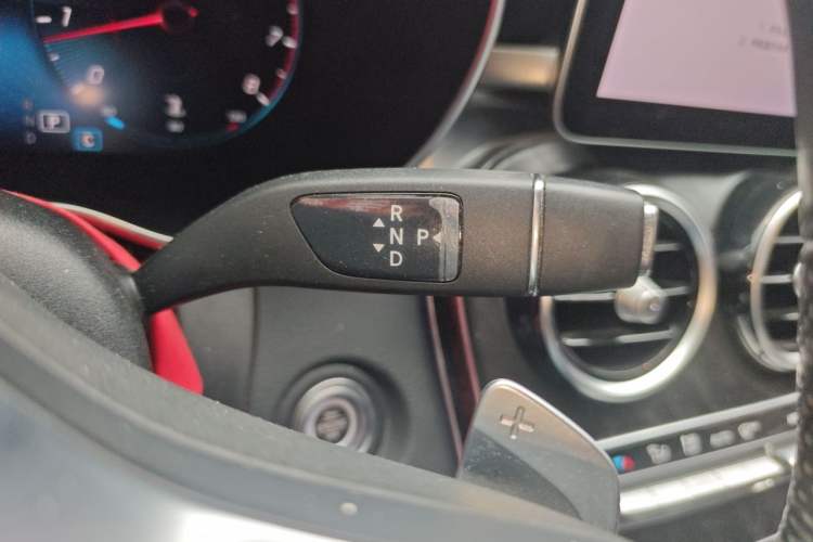 Used Mercedes-Benz C-Class 2021 C 200 L Fashion Edition Sport Version Gear Lever