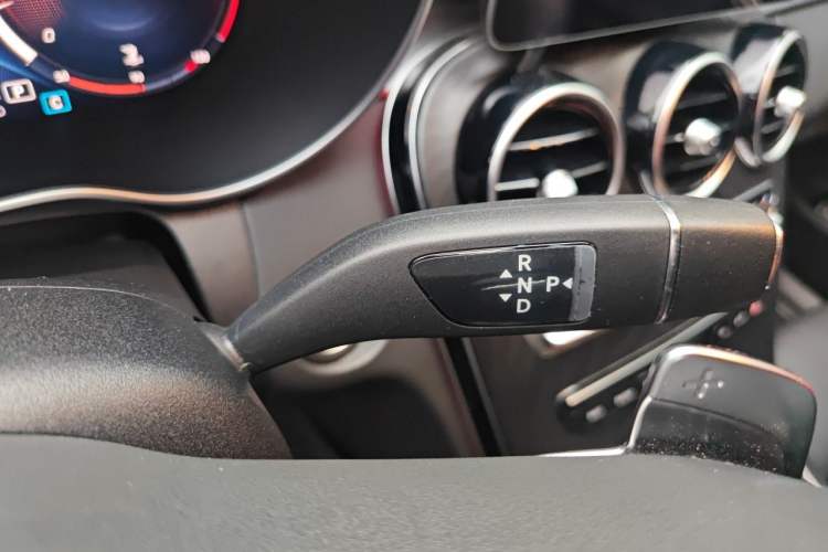 Used Mercedes-Benz C-Class 2021 C 200 L Fashion Edition Sport Version Gear Lever