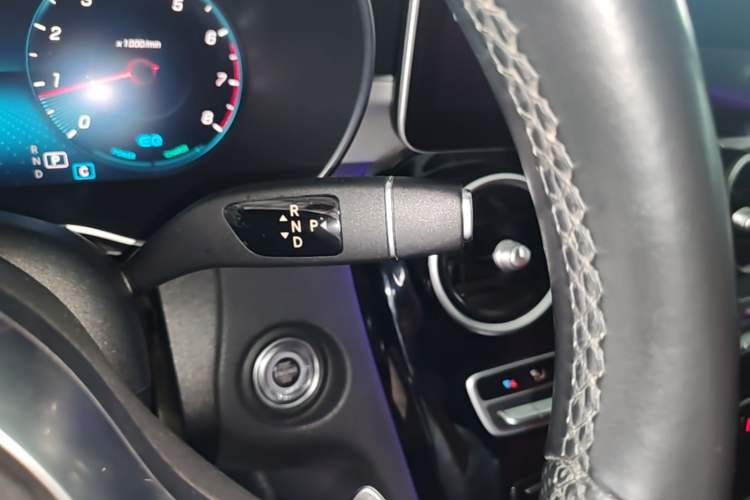 Used Mercedes-Benz C-Class 2021 C 260 Star Edition Gear Lever