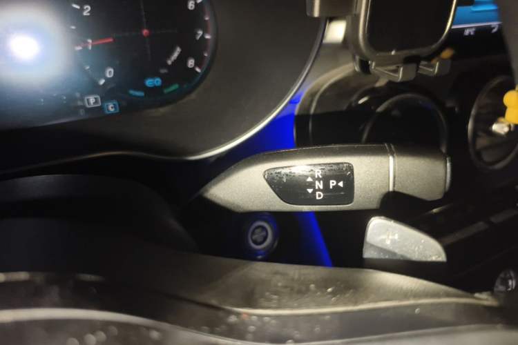 Used Mercedes-Benz C-Class 2021 C 260 L Sport Edition Star Collection Gear Lever