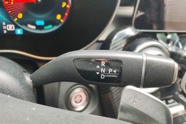 Used Mercedes-Benz C-Class 2021 C 260 Star Edition Gear Lever