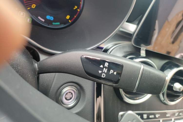Used Mercedes-Benz C-Class 2021 C 260 L Sport Edition Gear Lever