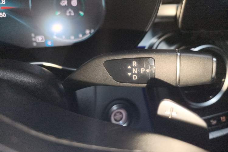 Used Mercedes-Benz C-Class 2021 C 260 L Sport Edition Star Collection Gear Lever