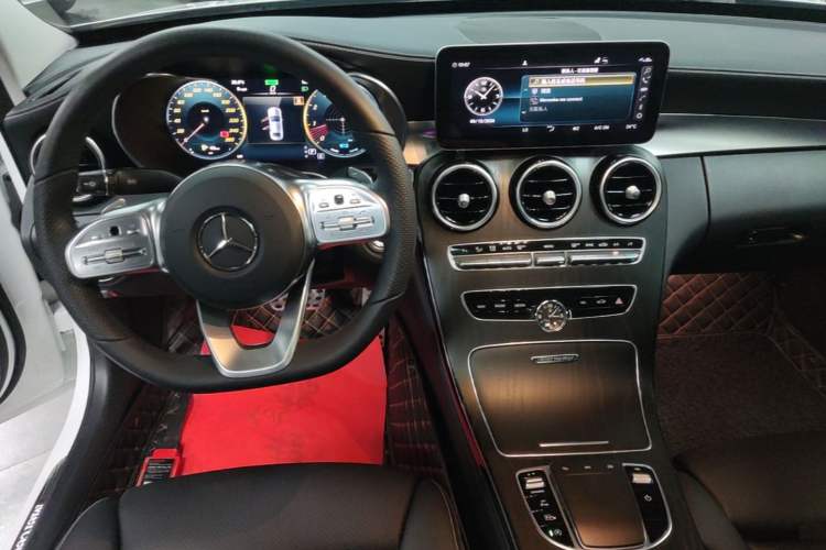 Used Mercedes-Benz C-Class 2021 C 260 L Sport Edition Star Collection Gear Lever