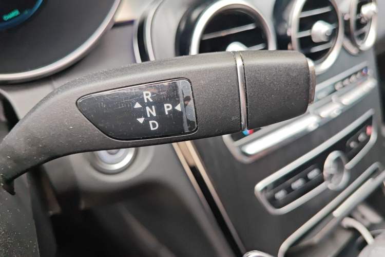 Used Mercedes-Benz C-Class 2021 C 260 L Sport Edition Star Collection Gear Lever