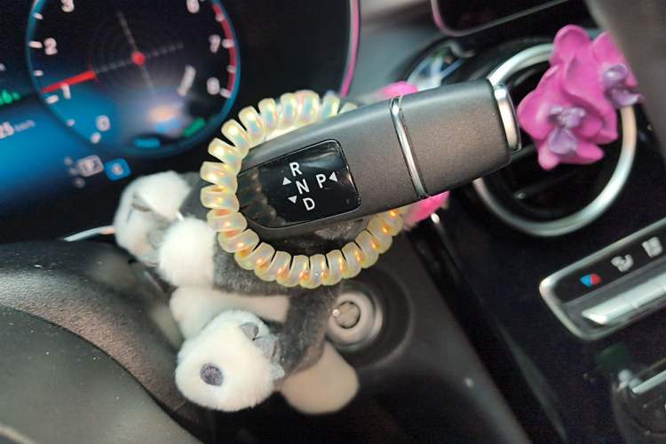 Used Mercedes-Benz C-Class 2021 C 260 Star Edition Gear Lever