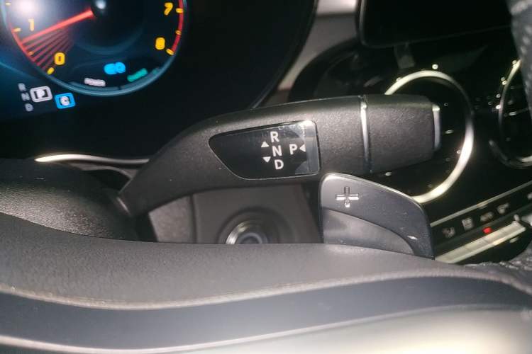 Used Mercedes-Benz C-Class 2021 C 260 Star Edition Gear Lever
