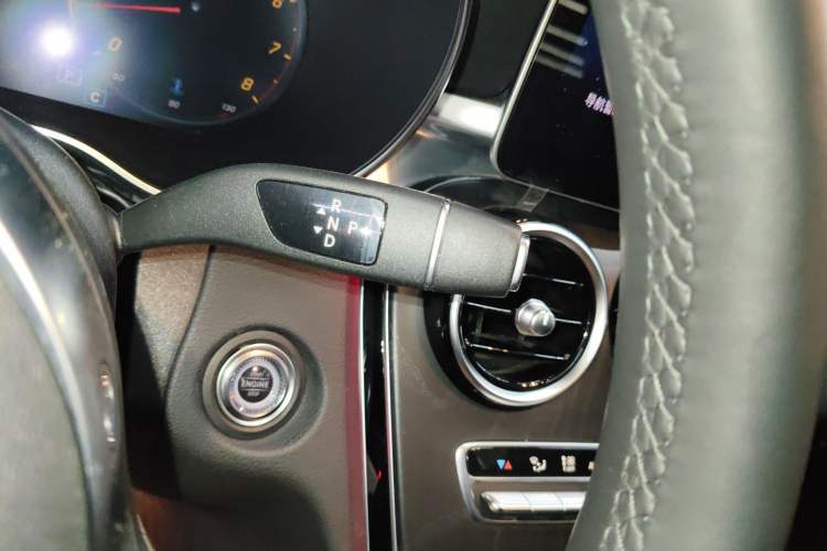 Used Mercedes-Benz C-Class 2021 C 200 L Fashion Edition Sport Version Gear Lever