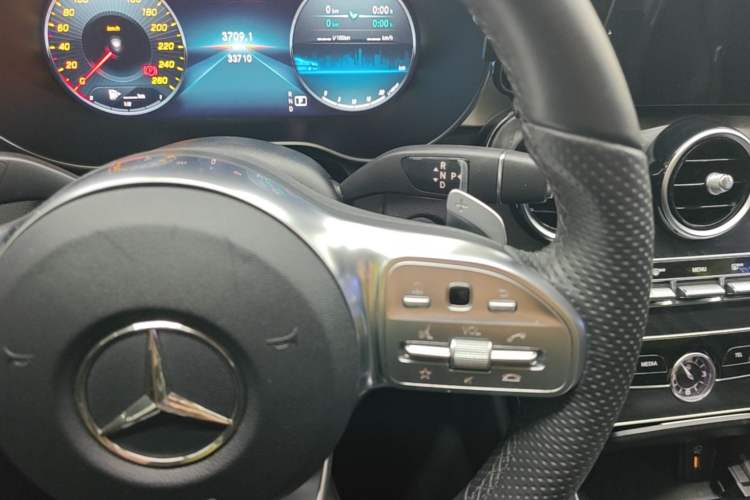 Used Mercedes-Benz C-Class 2021 C 260 L Sport Edition Star Collection Gear Lever