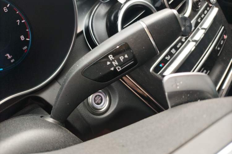 Used Mercedes-Benz C-Class 2021 C 200 L Fashion Edition Sport Version Gear Lever