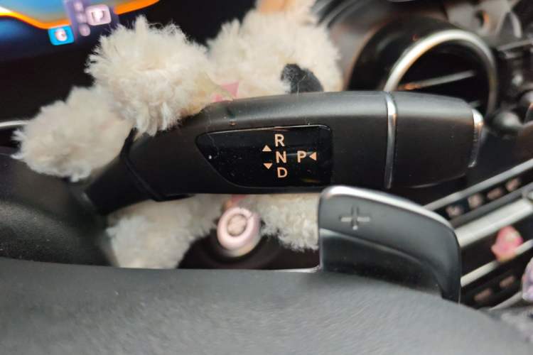 Used Mercedes-Benz C-Class 2021 C 260 L Sport Edition Star Collection Gear Lever