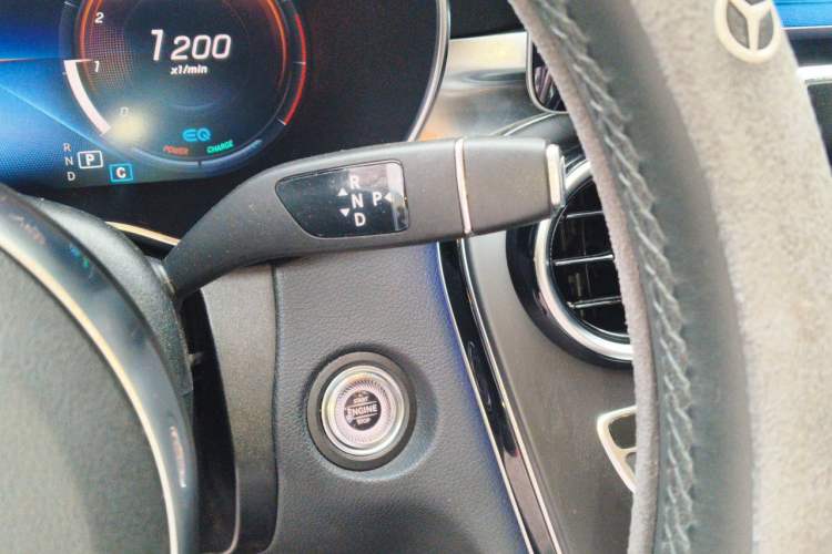Used Mercedes-Benz C-Class 2021 C 260 L Sport Edition Gear Lever