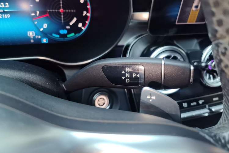 Used Mercedes-Benz C-Class 2021 C 260 L Sport Edition Star Collection Gear Lever