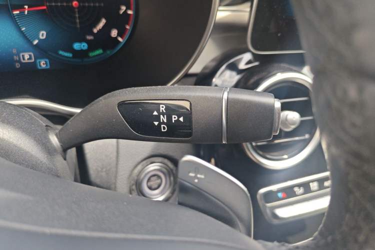 Used Mercedes-Benz C-Class 2021 C 260 Star Edition Gear Lever