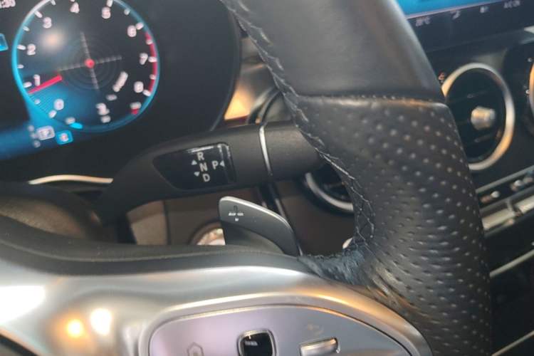 Used Mercedes-Benz C-Class 2021 C 200 L Fashion Edition Sport Version Gear Lever