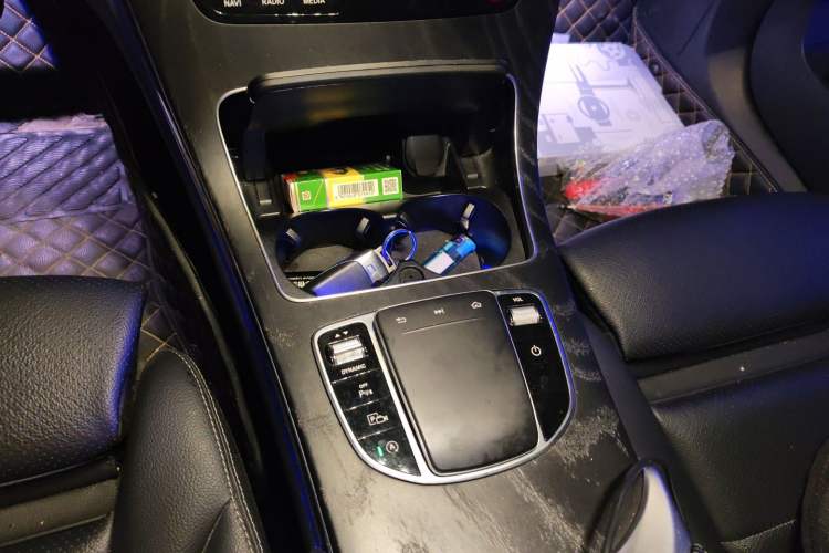 Used Mercedes-Benz C-Class 2021 C 200 L Fashion Edition Sport Version Gear Lever