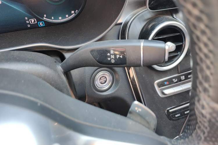 Used Mercedes-Benz C-Class 2021 C 200 L Fashion Edition Sport Version Gear Lever
