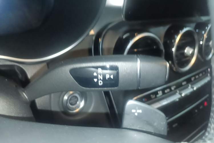 Used Mercedes-Benz C-Class 2021 C 200 L Fashion Edition Sport Version Gear Lever