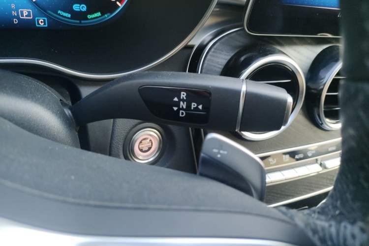 Used Mercedes-Benz C-Class 2021 C 260 L Sport Edition Star Collection Gear Lever