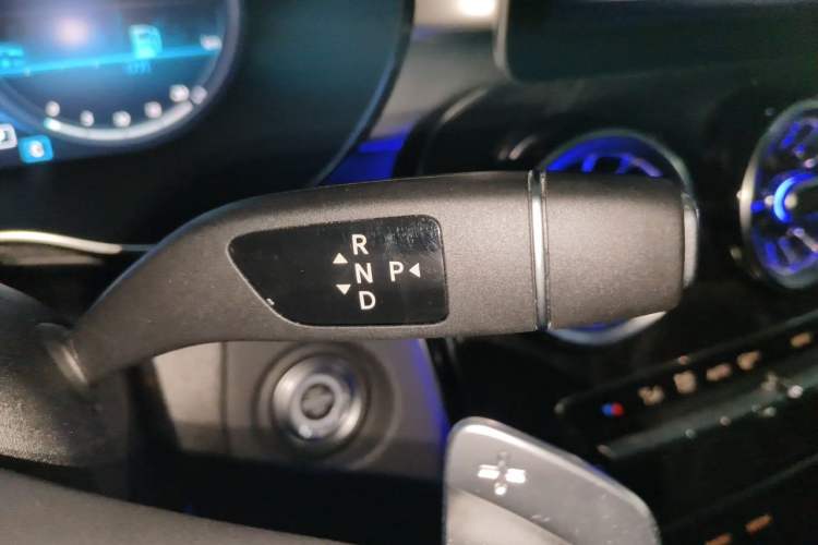 Used Mercedes-Benz C-Class 2021 C 200 L Fashion Edition Sport Version Gear Lever