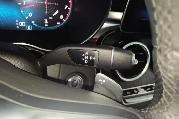 Used Mercedes-Benz C-Class 2021 C 200 L Fashion Edition Sport Version Gear Lever